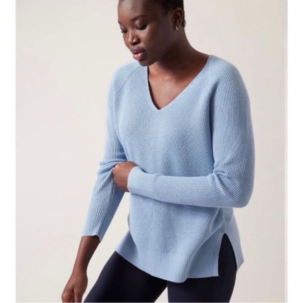 Athleta Hanover Refined V-Neck Sweater - Small - light blue wool blend knit